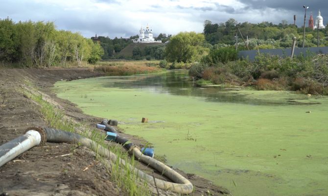 В Тульской области русло Дона расчищают с помощью земснаряда и геотуб