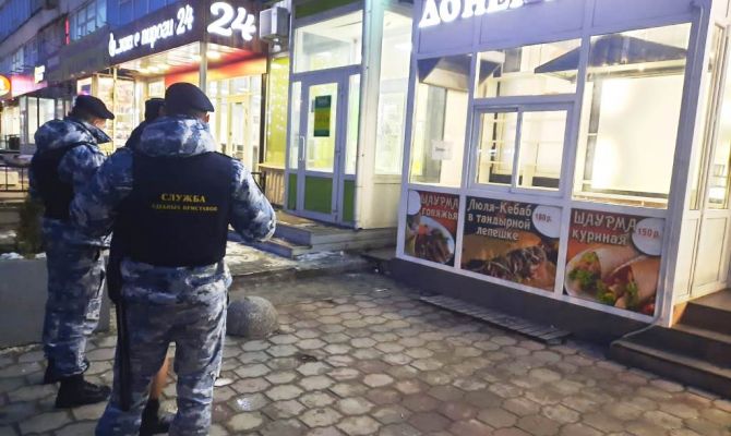 "Донер Кинг" в Туле закрыли после отравления 5 человек шаурмой