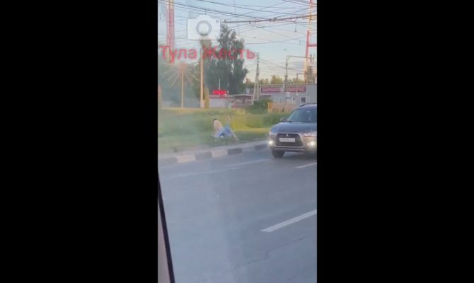 Причина драки туляков попала на камеру видеорегистратора