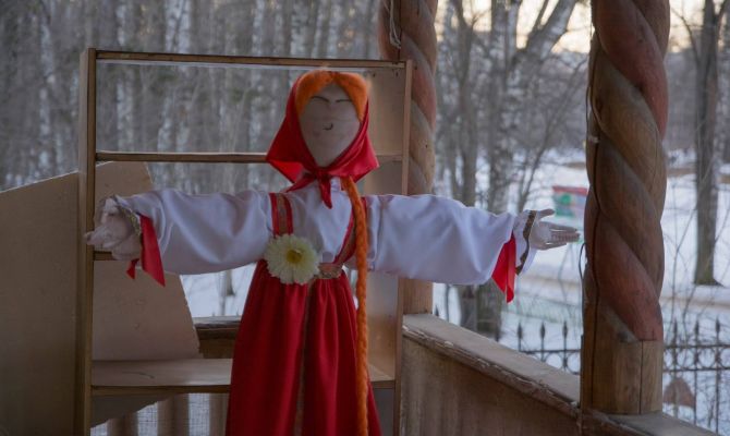 Туляков научат делать обрядовую "весеннюю" куклу