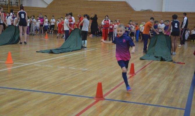 В «Веселых новогодних стартах» участвовало более 100 щекинских школьников
