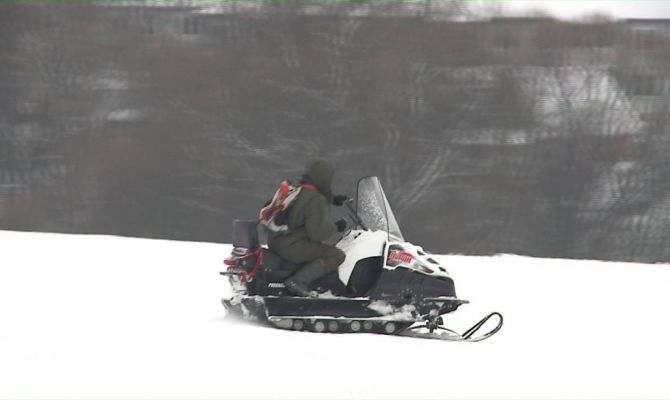 В Ясной Поляне снегоходы готовят трассы для "Лыжни России"
