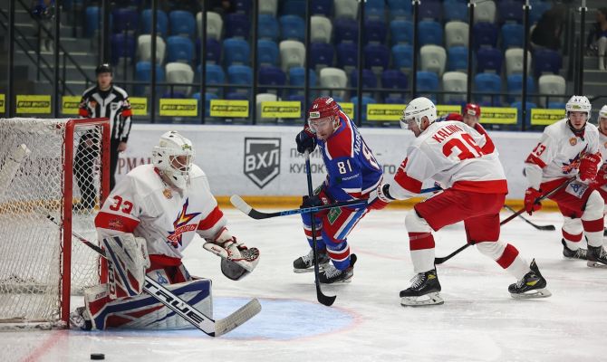 Тульские хоккеисты из «АКМ» победили команду «Ижсталь»