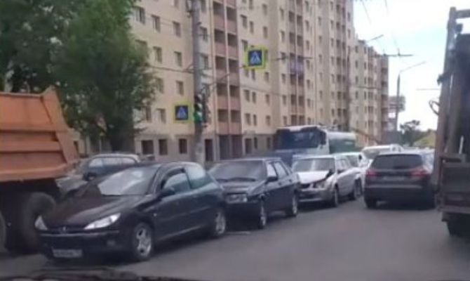 Авария в Туле собрала «паровозик» из 5 машин