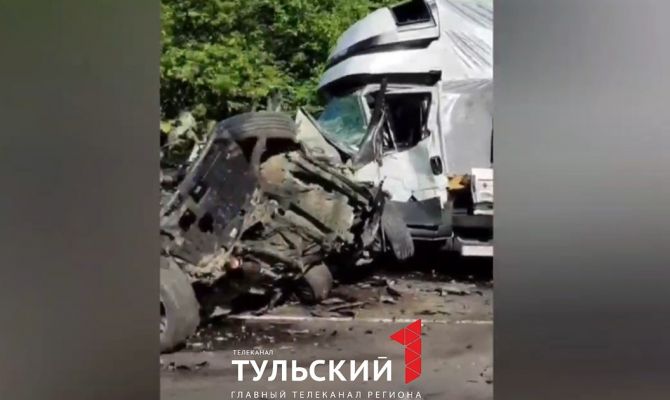 Под Тулой произошло смертельное ДТП: два человека погибли