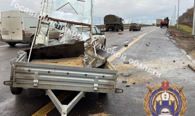 Четыре автомобиля попали в ДТП на Павшинском мосту в Туле