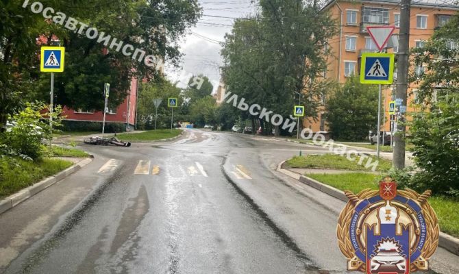 В Туле на улице Оружейной 20-летний мотоциклист устроил ДТП