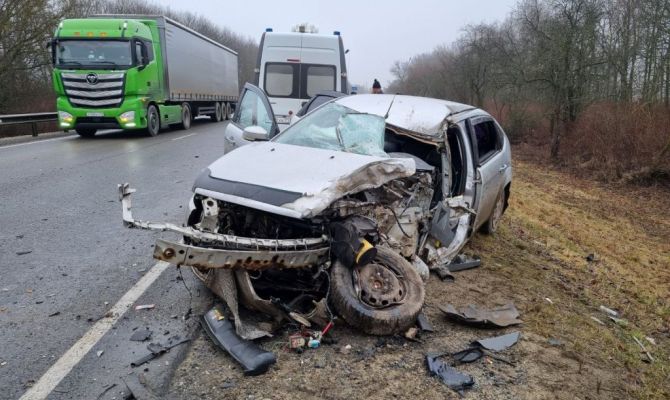 В Тульской области 41-летний водитель попал в больницу после ДТП