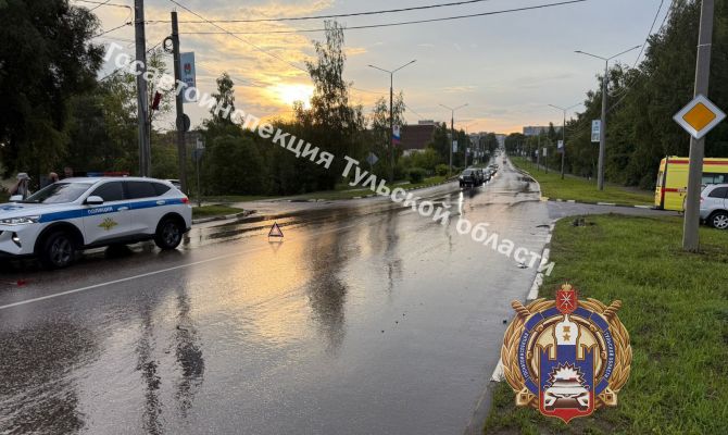 В Новомосковске произошло ДТП с участием двух автомобилей
