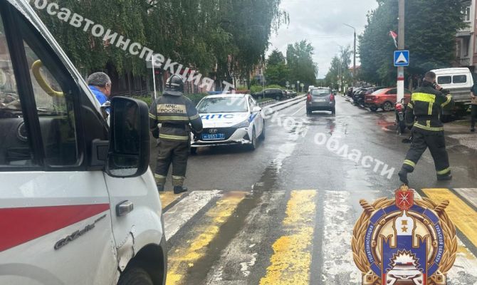 В Алексине на улице Ленина мотоциклист сбил пенсионера