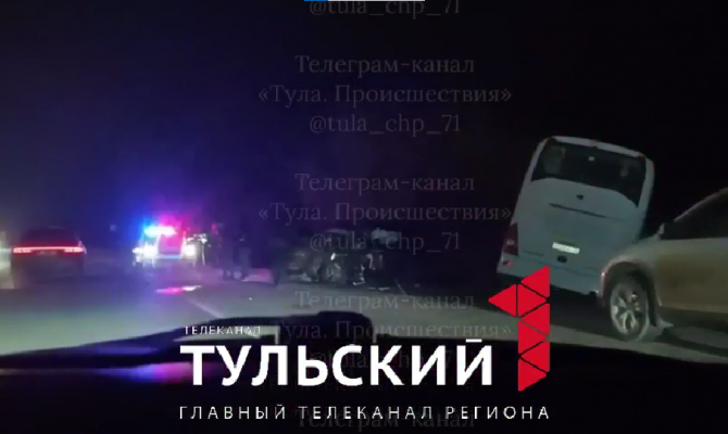 Автобус улетел в кювет под Тулой