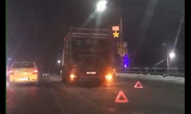 В тульском Заречье сегодня вечером произошло одновременно два ДТП