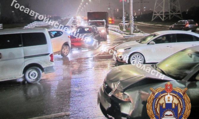 В Туле пьяный водитель без прав устроил аварию