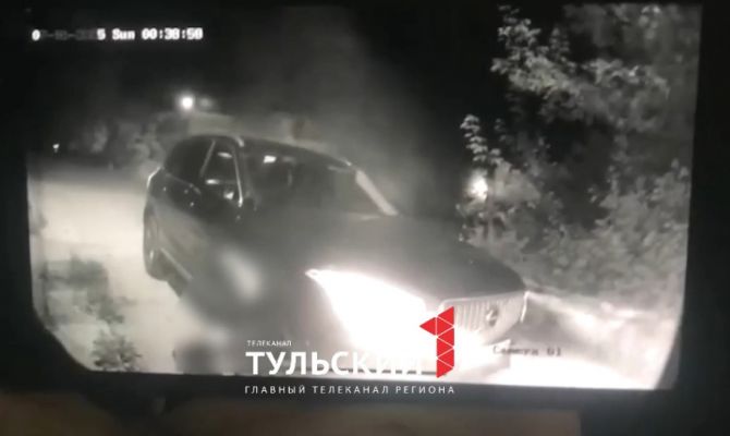 В Советске пассажирку мотоцикла «зажевало» колесами «Вольво» (18+)