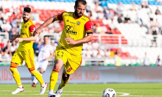 Защитник тульского «Арсенала» просит увеличить ему зарплату до 4,5 млн рублей в месяц 