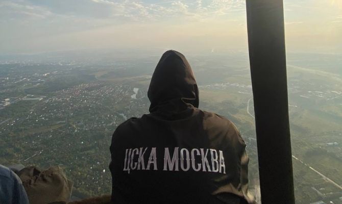 Фанаты ЦСКА отправились в Тулу на матч с "Арсеналом" на воздушном шаре