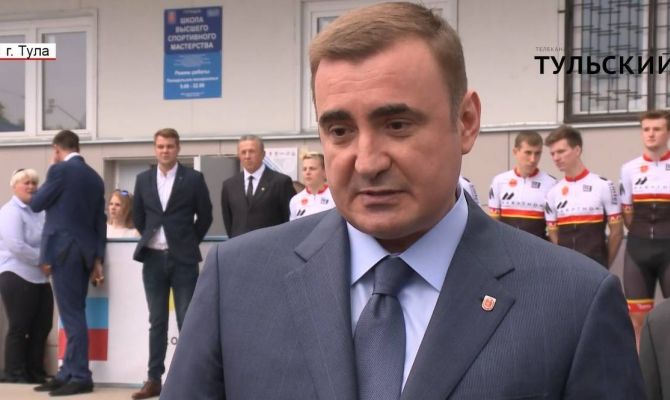Велоспорт в Туле выйдет на новый уровень: Алексей Дюмин подписал соглашение со спонсором. РЕПОРТАЖ
