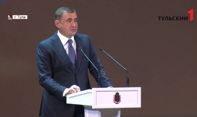 Алексей Дюмин поздравил сотрудников избирательной комиссии с юбилеем системы