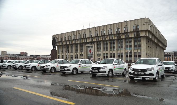 К 2026 году автопарк больниц Тульской области обновят на 100%