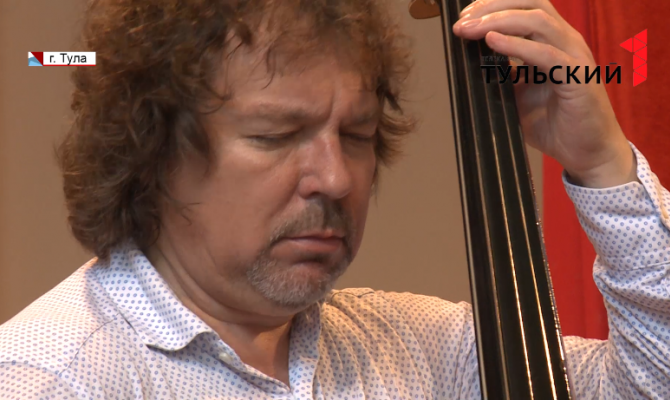 Ученики тульских музыкальных школ сыграли на одной сцене с именитыми артистами