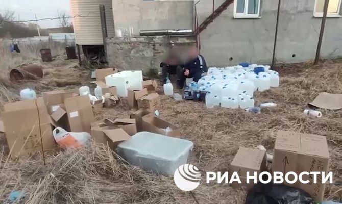Армянин с двумя сообщниками открыл под Алексином нарколаборатию