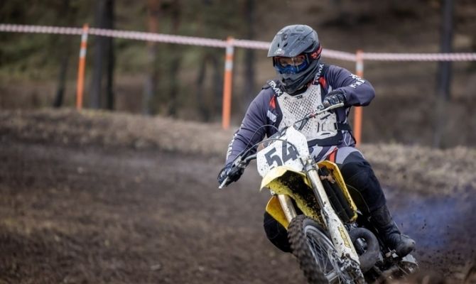 Туляки принимают участие в региональном турнире по мотокроссу