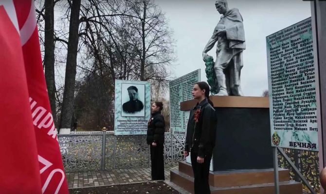 В Суворовском районе прошел день памяти погибших у станции Черепеть бойцов НКВД