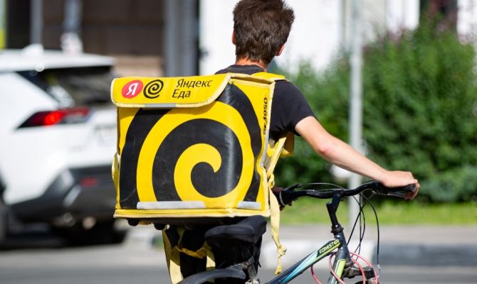 Жители Тульской области потратили на услуги курьеров почти 90 млн рублей