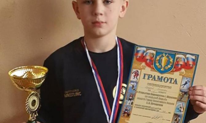 Тульский школьник победил в первенстве по вольной борьбе
