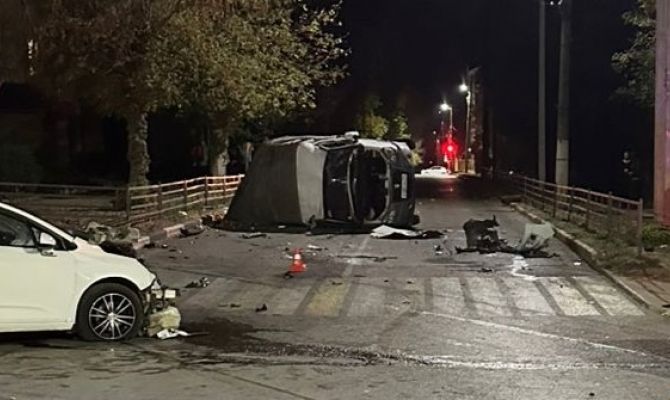 В Ефремове водитель "ГАЗа" не пропустил автомобиль и попал в ДТП