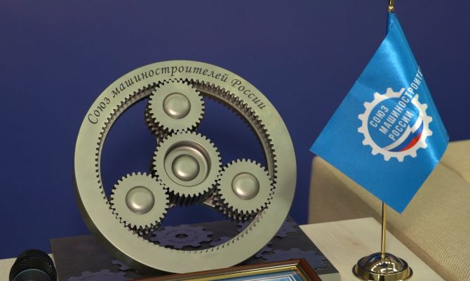 В Туле школьники и студенты побывали на секретной экскурсии по лабораториям