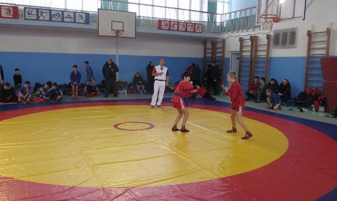 В Богородицке состоялся турнир по самбо среди юношей
