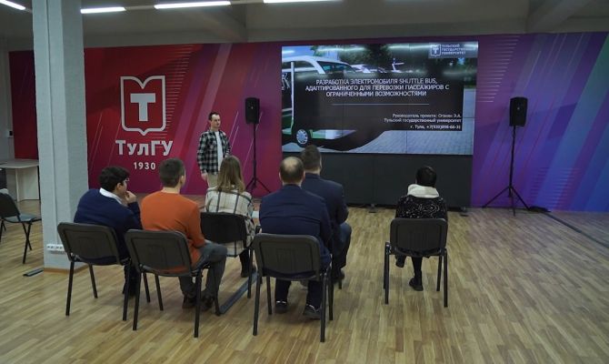 В Туле студенты создали скраб из мух и туристический электромобиль для инвалидов