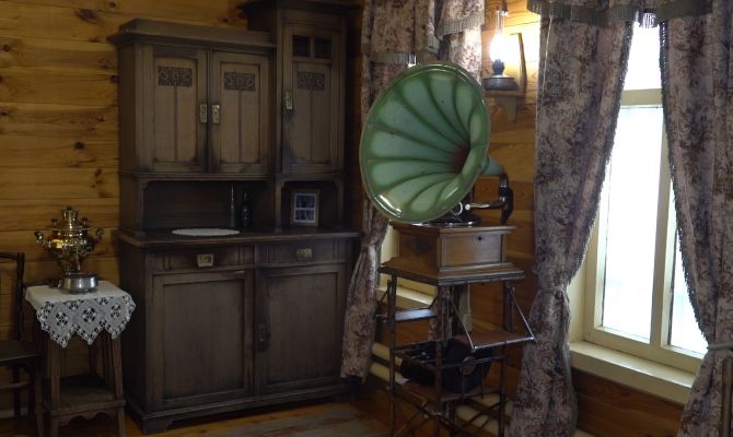 Зачем богатый епифанский купец играл в бирюльки, и как боролась с морщинами его жена