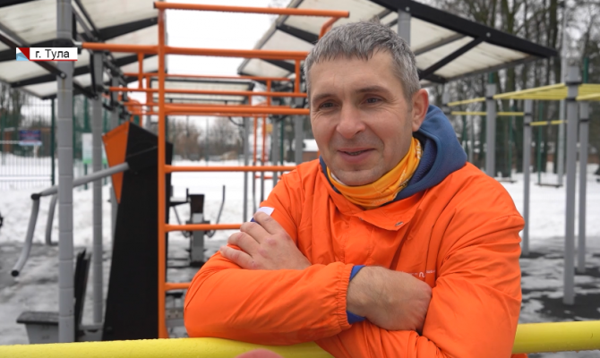 В Туле ветеран СВО на протезе пробежит 5 км в костюме Деда Мороза