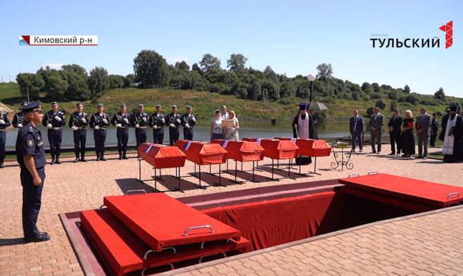 Под Кимовском перезахоронили останки погибших красноармейцев 