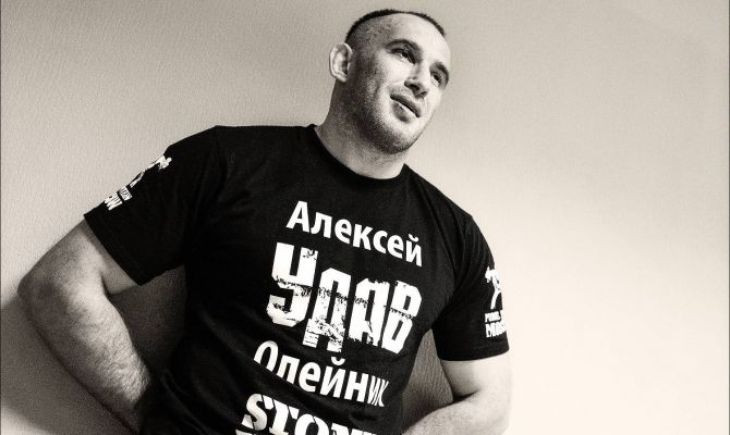 Боец ММА Алексей Олейник проведет семинар в тульском клубе