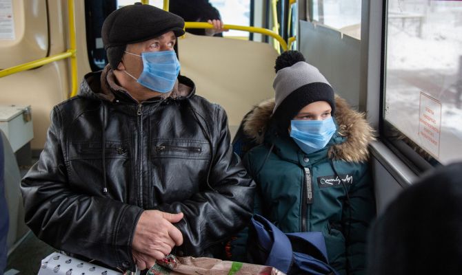 Перевозчиков будут штрафовать за высадку из транспорта детей без билетов