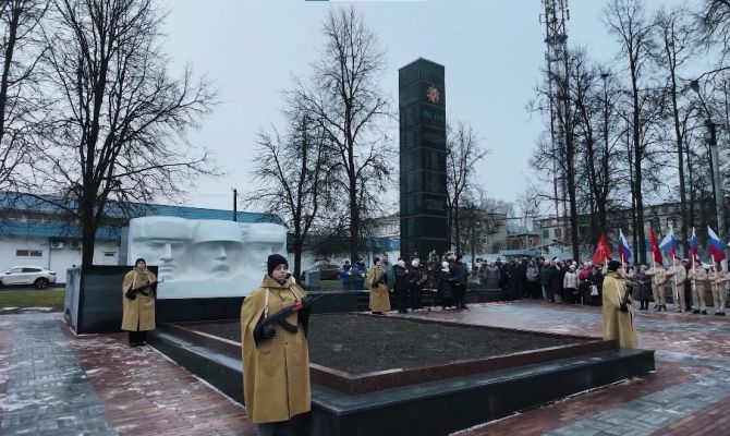 В Суворовском районе реконструировали Братскую могилу