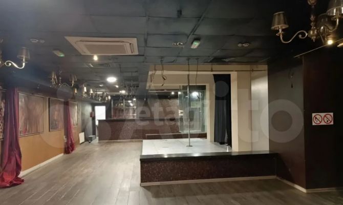 До 19 млн рублей подешевело помещение бывшего стриптиз-клуба "Zажигалка" в Туле
