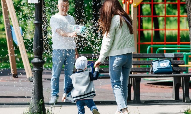 Стало известно, по каким критериям россияне выбирают себе спутников жизни