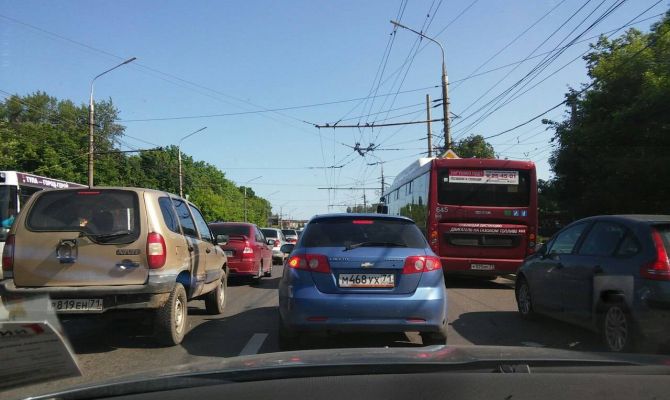 Утром 4 октября Тулу сковали 6-балльные пробки