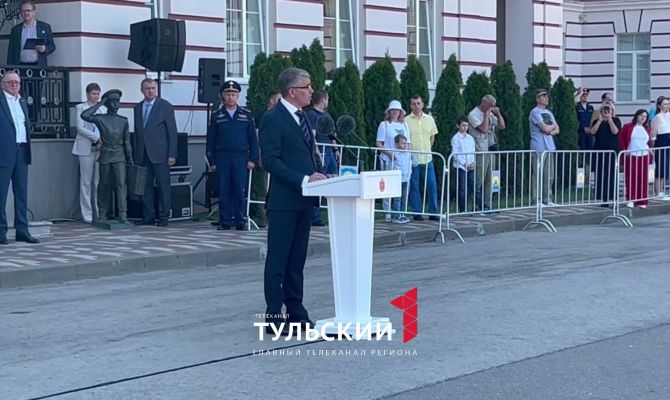 Губернатор Дмитрий Миляев дал напутствие тульским суворовцам