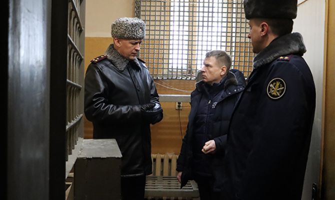 Омбудсмен проверил условия содержания в СИЗО №4 в Новомосковске
