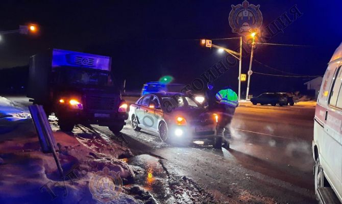 Сбила машина: туляк переходил дорогу ночью не по пешеходному переходу