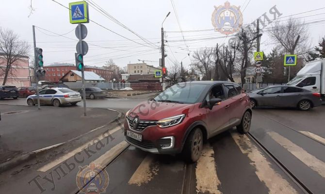 Тулячка сбила пешехода на переходе