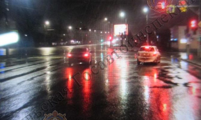 В Туле пенсионер за рулем врезался во впереди идущую машину 