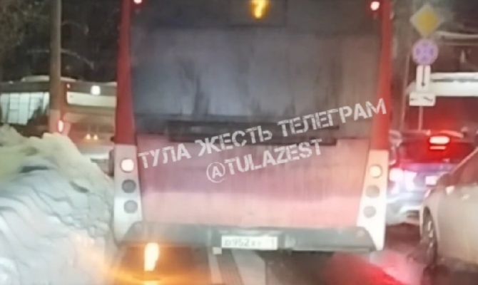 На улицах Тулы заметили "реактивный" автобус