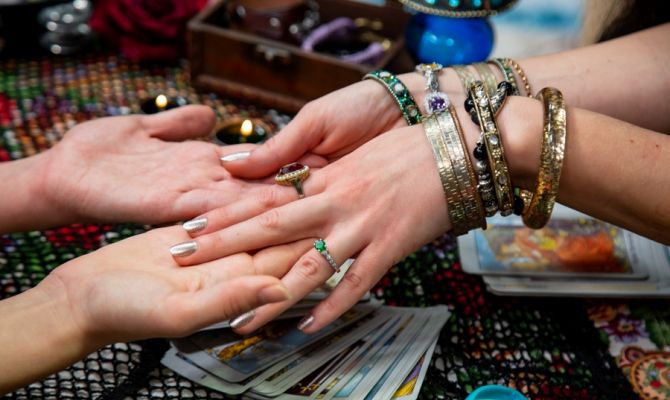 В Ефремове цыганка грабила жителей под видом социальных или коммунальных работников