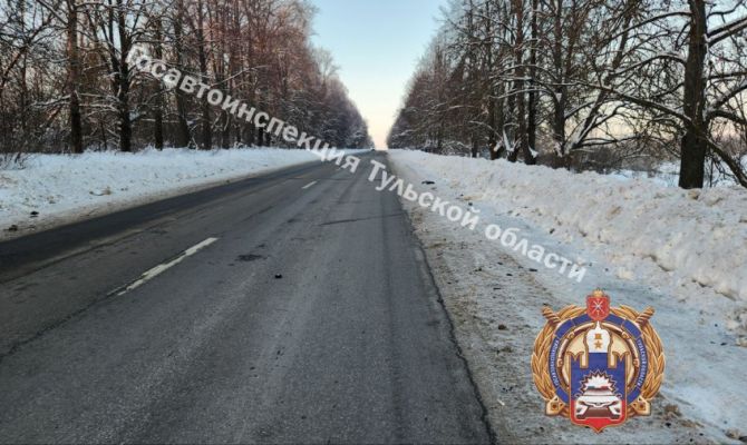 «Лада» улетела в кювет на трассе М-2 «Крым» в Заокском районе